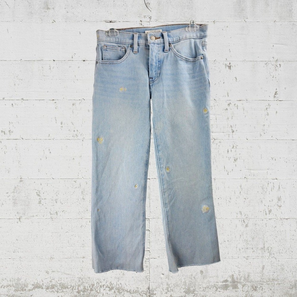 Lucky Brand Ava Mid Rise Crop Mini Boot Jeans Light Wash Daisy Embroidered‎ 4/27 - Picture 2 of 8
